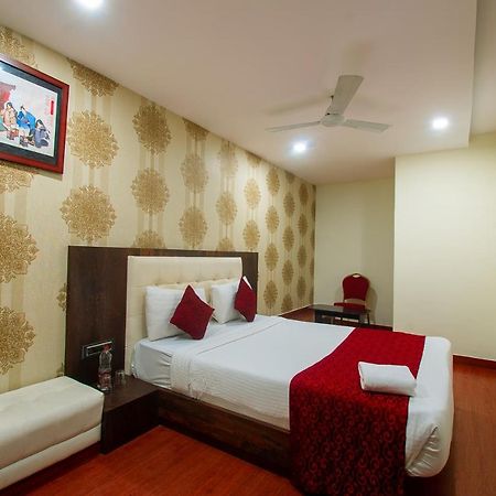 Vinayak Bhavan By Vinayak Hotels Brahmapur ภายนอก รูปภาพ