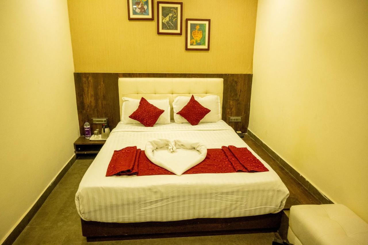 Vinayak Bhavan By Vinayak Hotels Brahmapur ภายนอก รูปภาพ