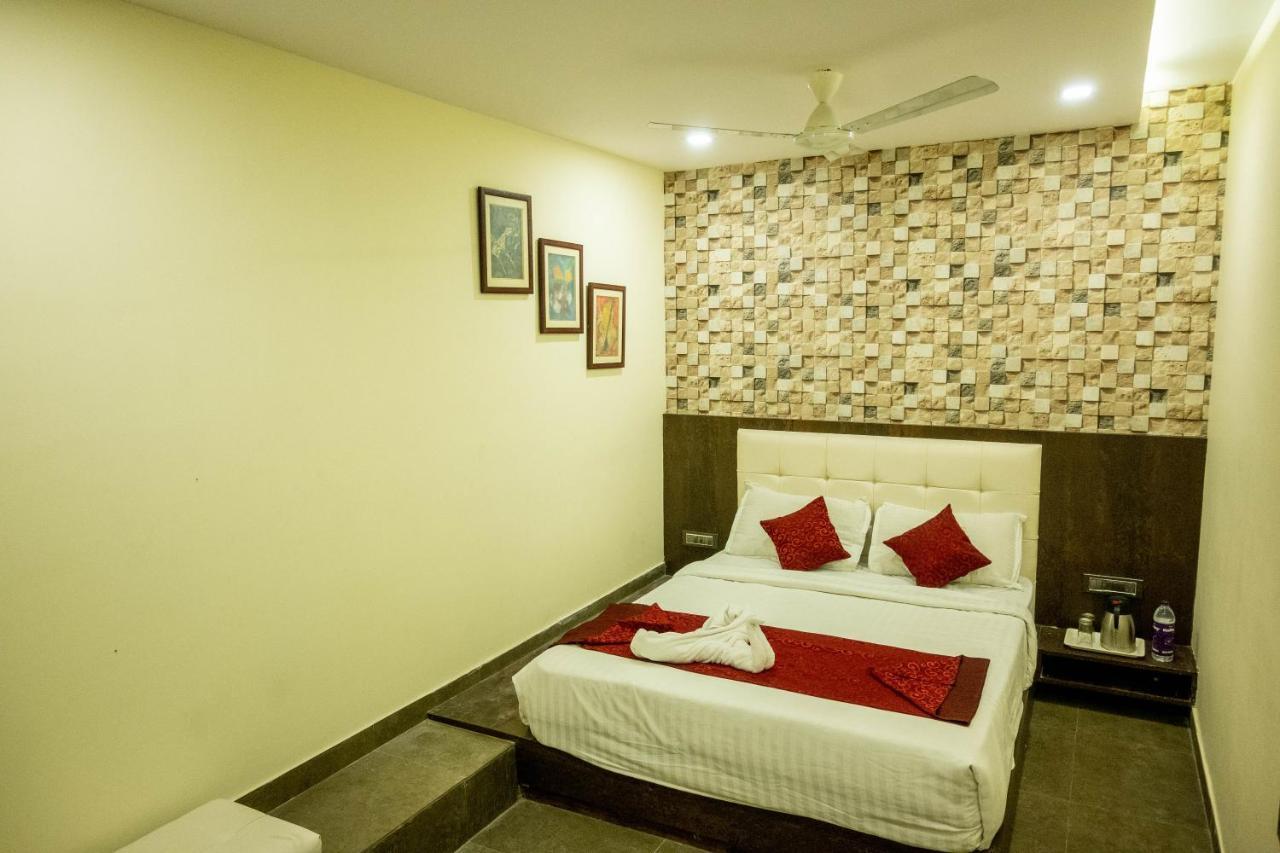 Vinayak Bhavan By Vinayak Hotels Brahmapur ภายนอก รูปภาพ