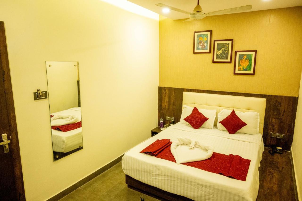 Vinayak Bhavan By Vinayak Hotels Brahmapur ภายนอก รูปภาพ