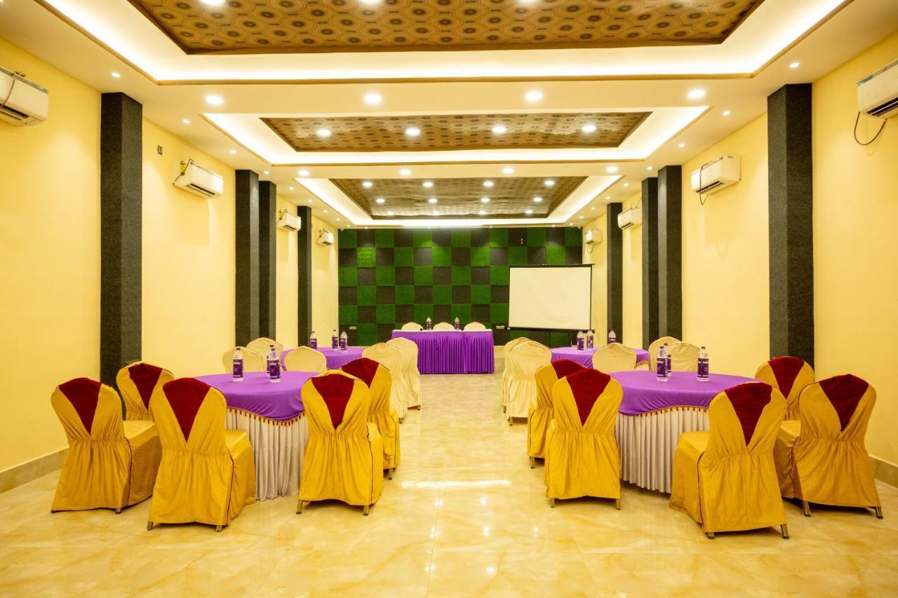 Vinayak Bhavan By Vinayak Hotels Brahmapur ภายนอก รูปภาพ