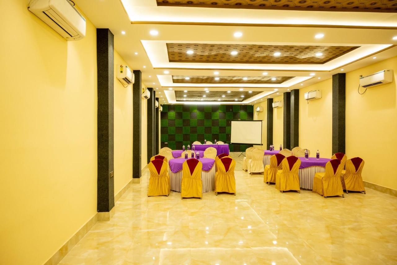 Vinayak Bhavan By Vinayak Hotels Brahmapur ภายนอก รูปภาพ