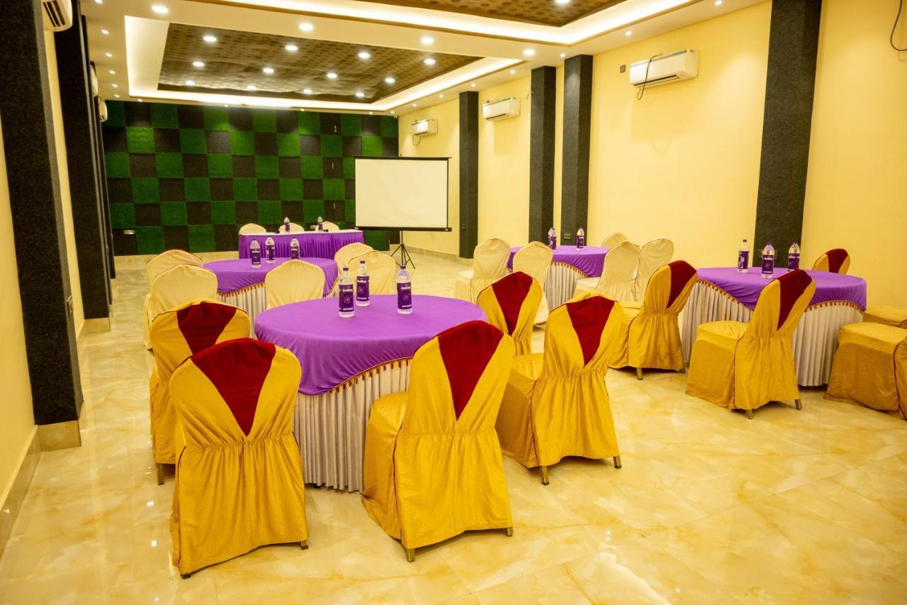 Vinayak Bhavan By Vinayak Hotels Brahmapur ภายนอก รูปภาพ