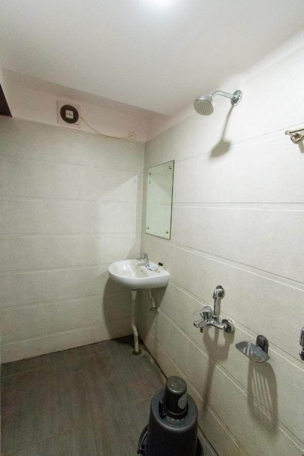 Vinayak Bhavan By Vinayak Hotels Brahmapur ภายนอก รูปภาพ